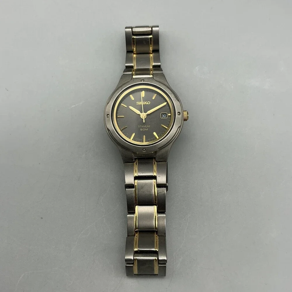 Seiko Womens Watch 26mm Black Dial Titanium Silver Tone Date New Battery 7.25